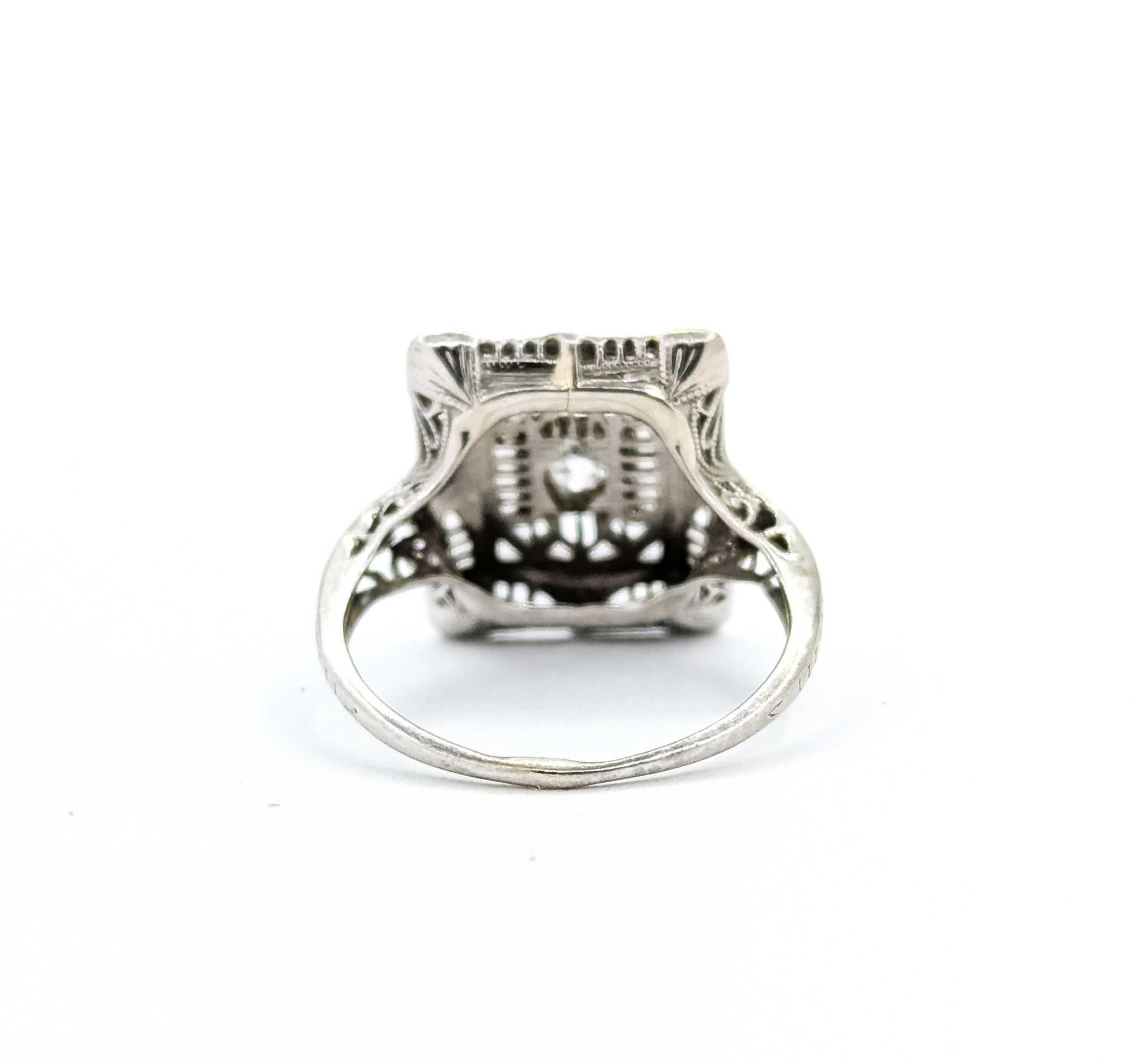 Anello con diamante in filigrana in oro bianco 18 carati in vendita 1