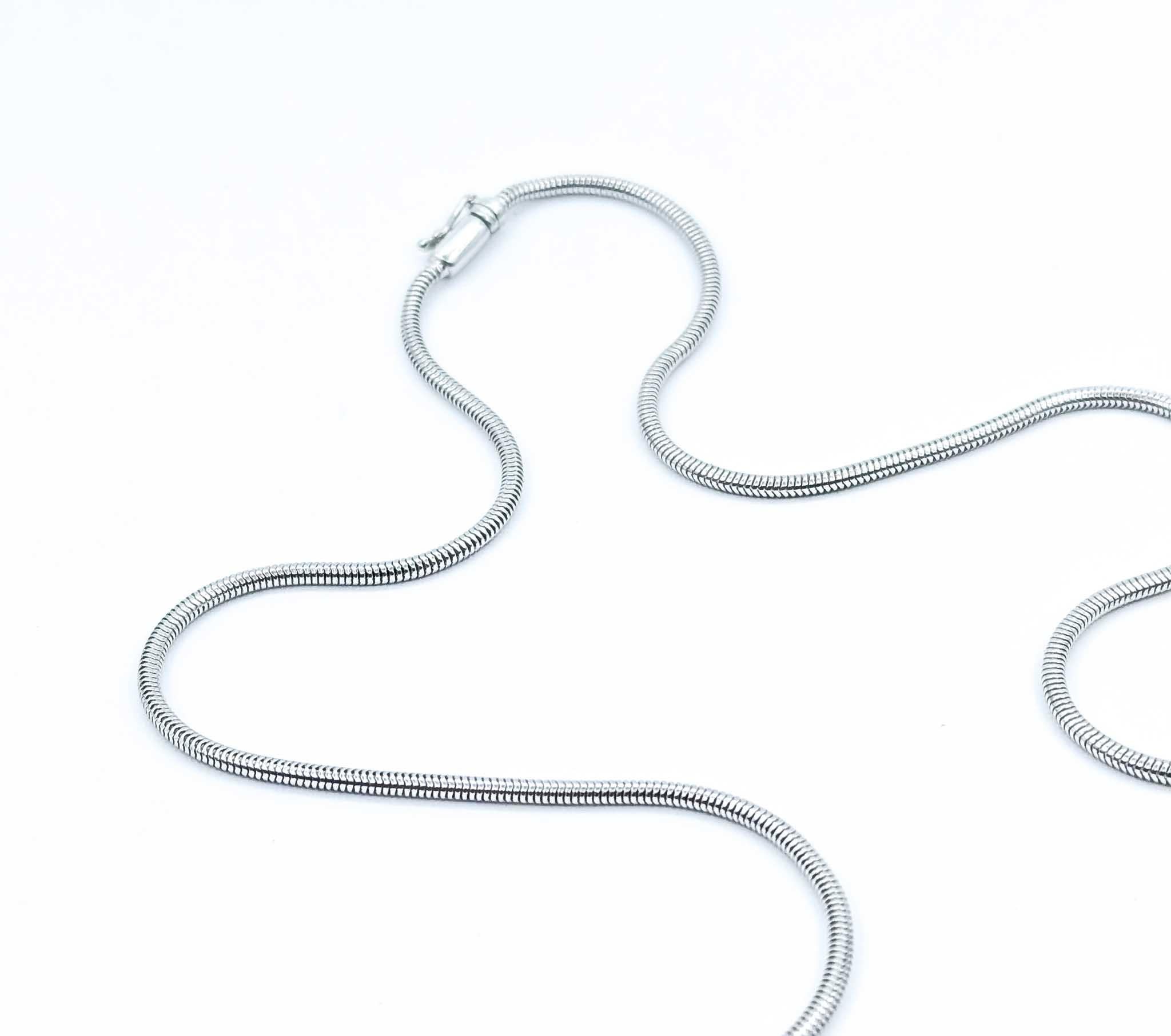 Collana di perle e diamanti in oro bianco 18 carati 2