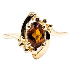 Ring mit Granat aus Mosambik in 14-karätigem Gelbgold