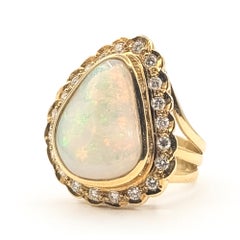 Vintage Pear-Shaped Opal and Diamond Cocktail Ring in 18k Yellow Gold