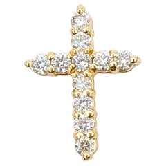 Diamond Cross Pendant in 14k Yellow Gold