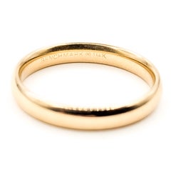 Alianza de boda «Benchmark Comfort Fit» en oro amarillo de 14k