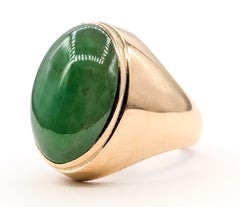 Solitärring mit grüner Jade in 24 Karat, aus 14-karätigem Gelbgold