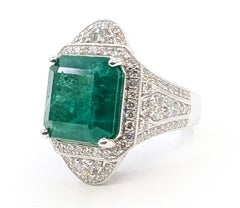 Cocktailring aus Platin mit Smaragd und Diamanten – GIA 5222774328