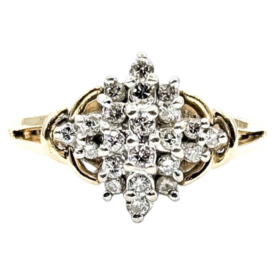 Diamond Cluster Ring in 14k Yellow Gold For Sale