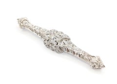 Art Deco Diamond Brooch in platinum