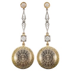 Boucles d'oreilles pendantes vintage en forme de médaillon, ornées de diamants taille « Old European Cut », en or blanc 14 carats