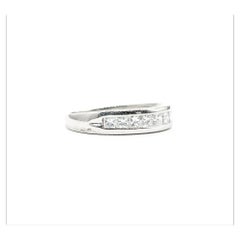 Princess Cut Diamond Band in Platinum