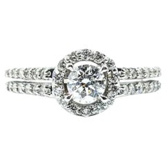 Bague élégante en or blanc 14k avec halo de diamants