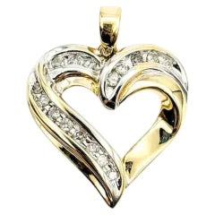 Pendentif coeur en or jaune 10k avec diamant