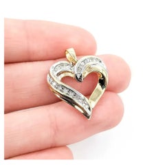 Pendentif coeur en or jaune 10k avec diamant
