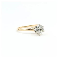 Anillo de compromiso de diamantes talla europea antigua en oro amarillo de 14k