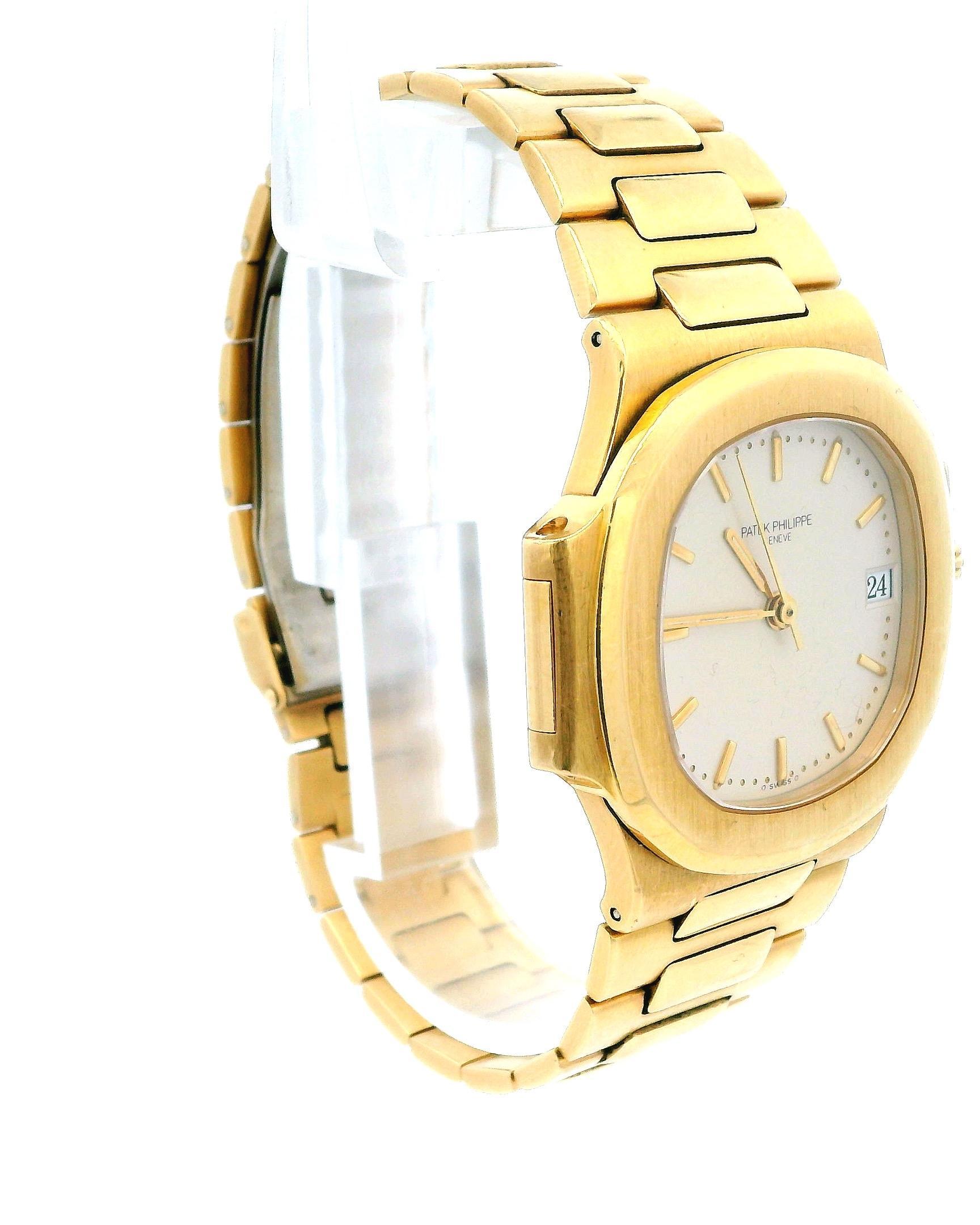 Patek Philippe Nautilus 3800/1J Or Jaune 18K Boîte et papiers Bon état - En vente à Great Neck Plaza, NY