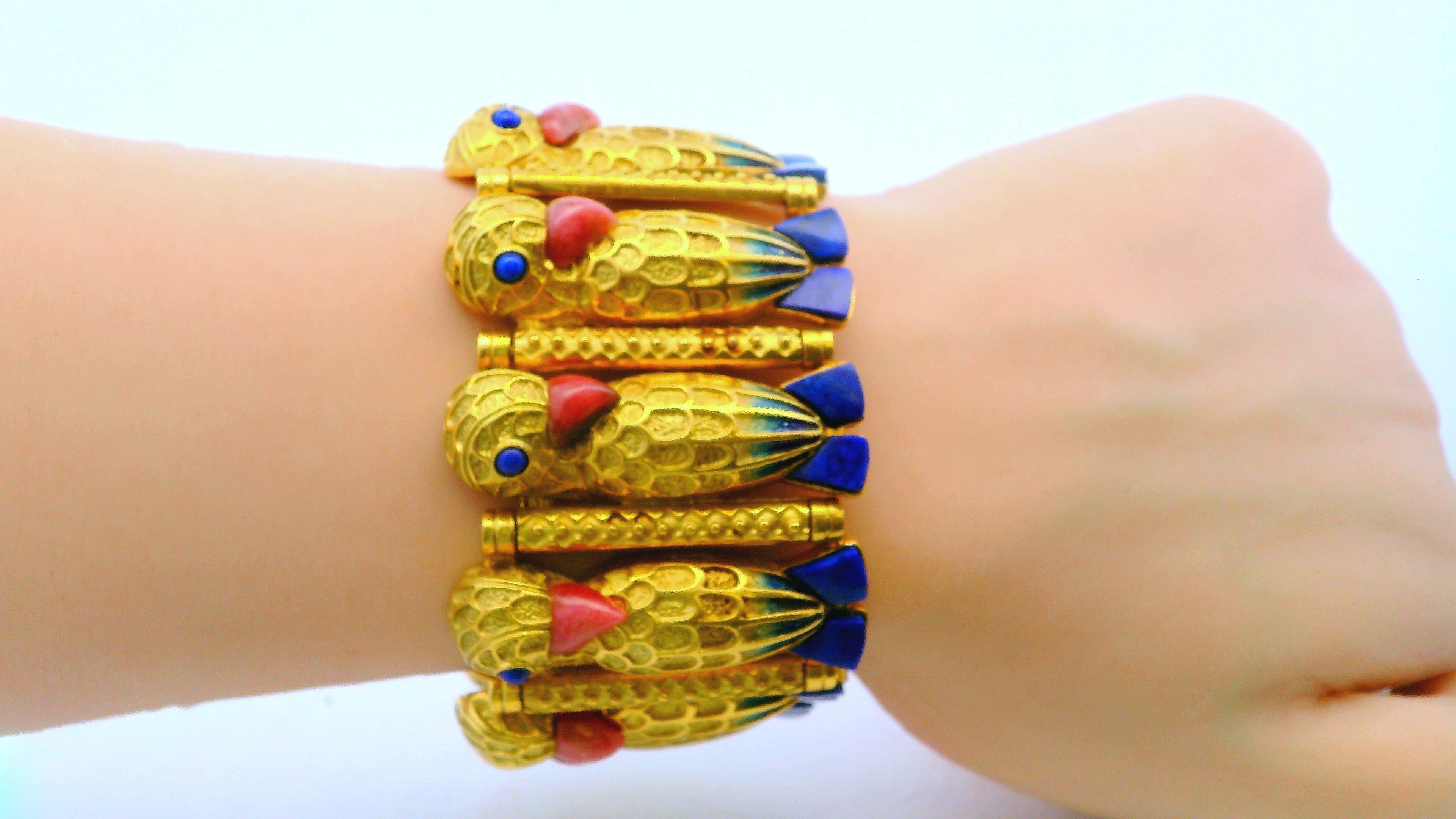 Pappagallo 18k Rodonit  Bracciale con smalto blu con becchi e piedi in lapis in vendita 4