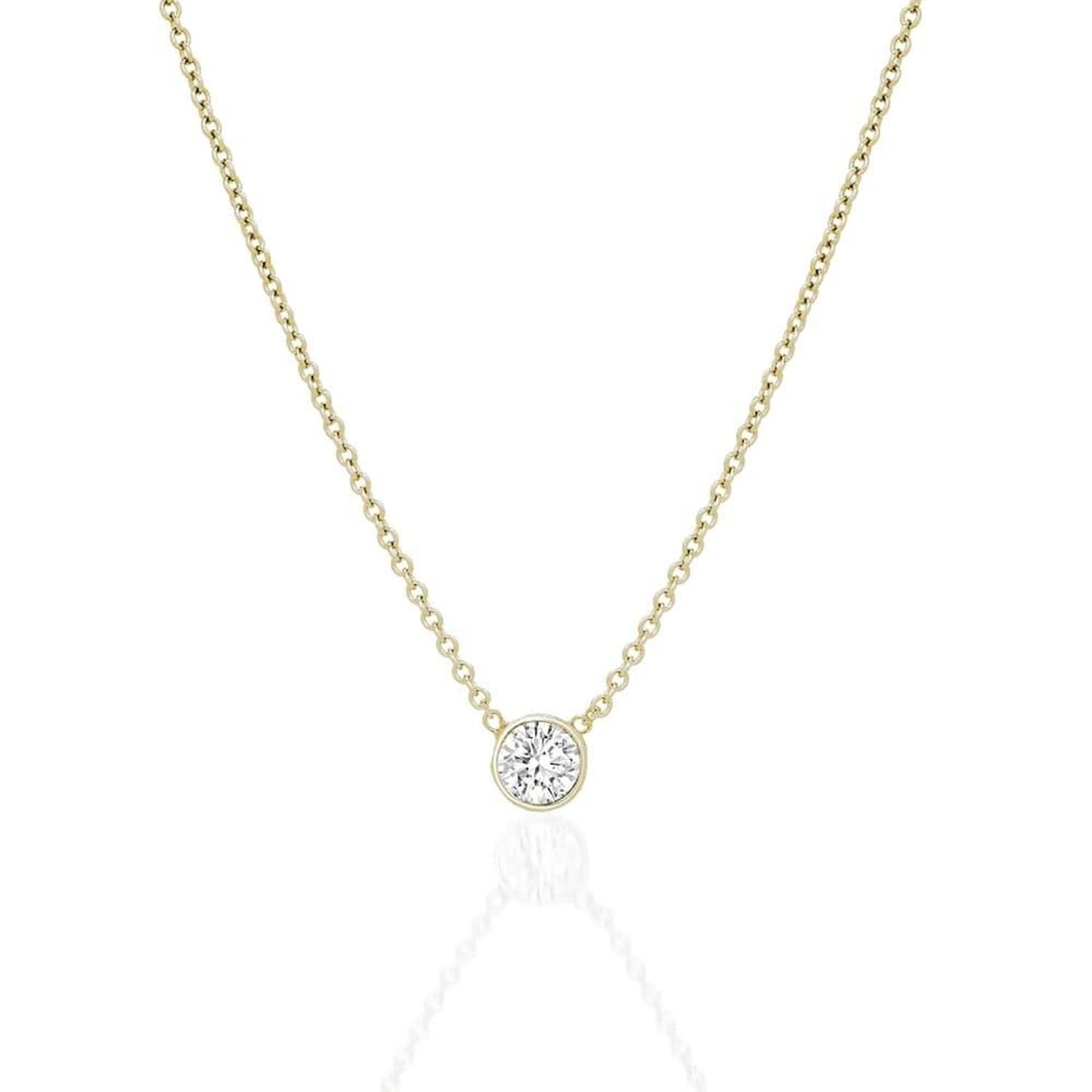 Collana con ciondolo solitario in oro 14K con castone di diamanti
