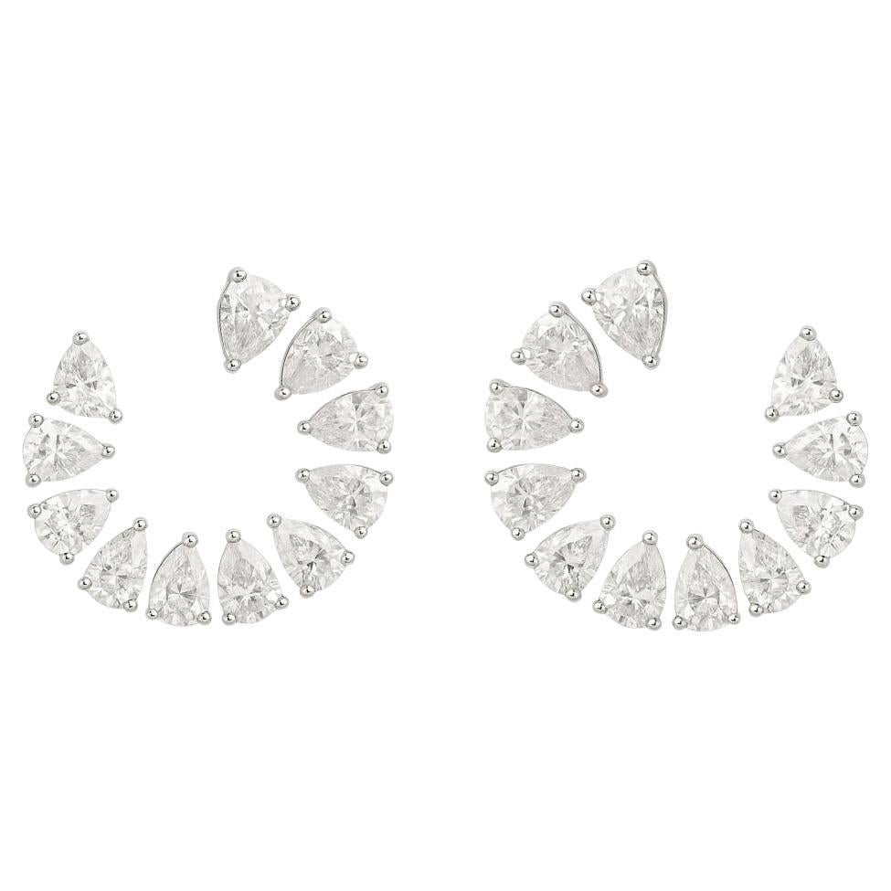 Boucles d'oreilles en or jaune 18K avec diamants taillés en poire et en cercle ouvert en vente