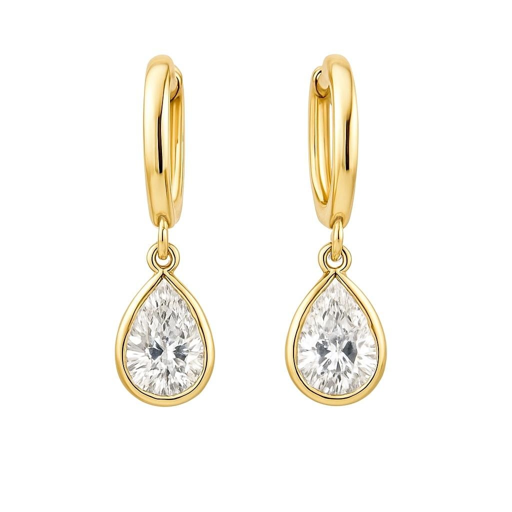 Bezel Set 18K Yellow Gold Pear Cut Drop Earrings In New Condition For Sale In Los Angeles, CA