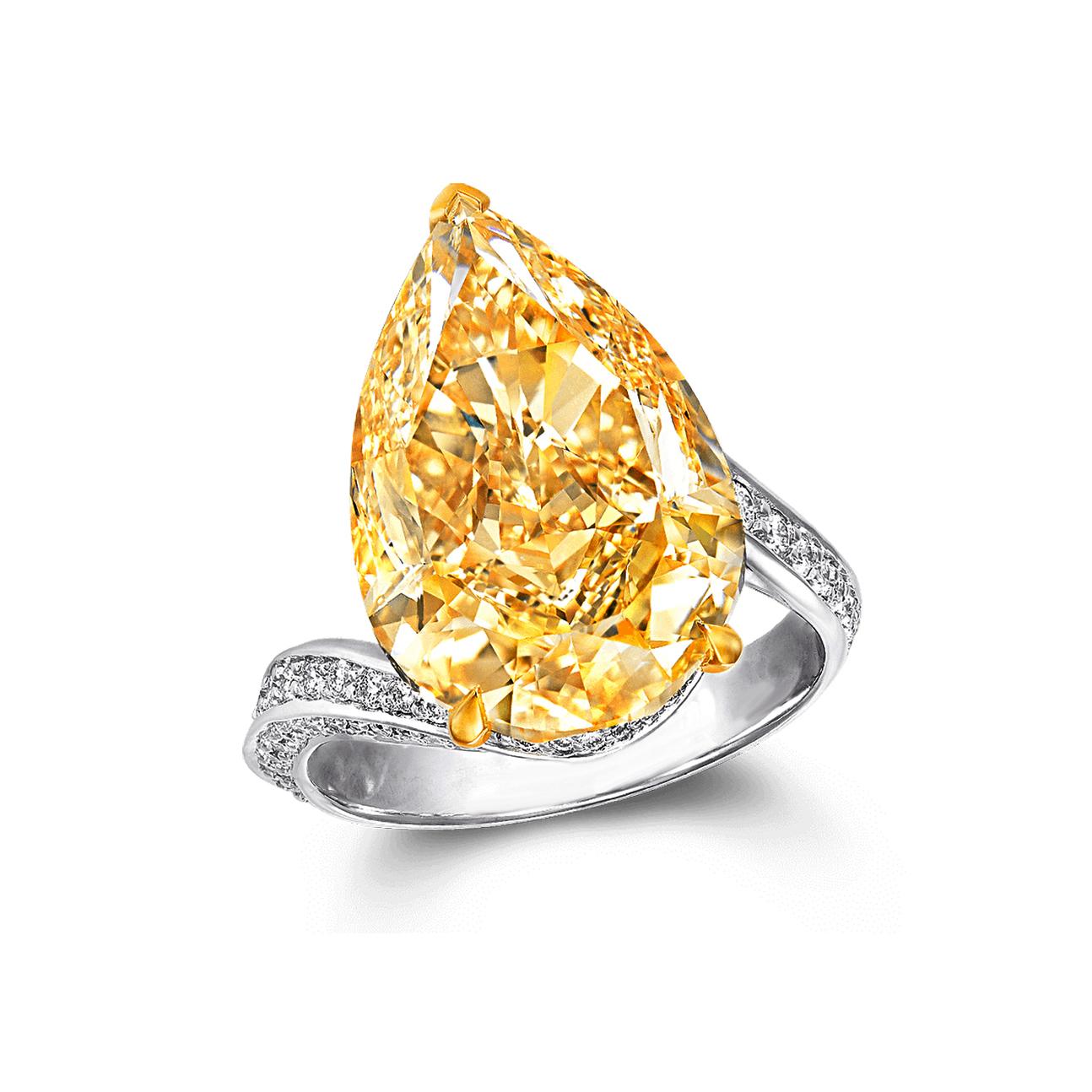 in vendita:  Anello con diamante ovale in oro giallo 18 carati con corona di citrino 2