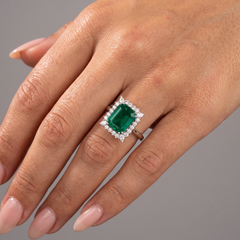 Majestic Emerald Cut 18K White Gold Green Gemstone Ring