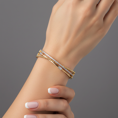67 Bracciale con diamanti baguette in oro giallo 14K (o 18k su richiesta)