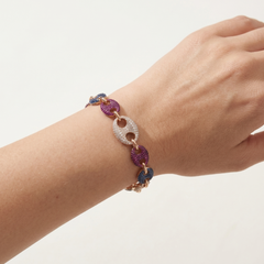 A Link Bracelet en or 14K (ou 18k sur demande) avec chaîne multi pierres.