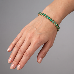 Verde brillante 14 (18K a medida) Esmeralda ovalada y pulsera de oro amarillo