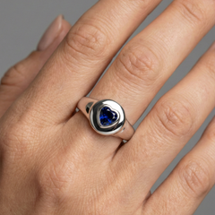 Elegant 14K (18K Custom) White Gold Heart-Shaped Sapphire Ring