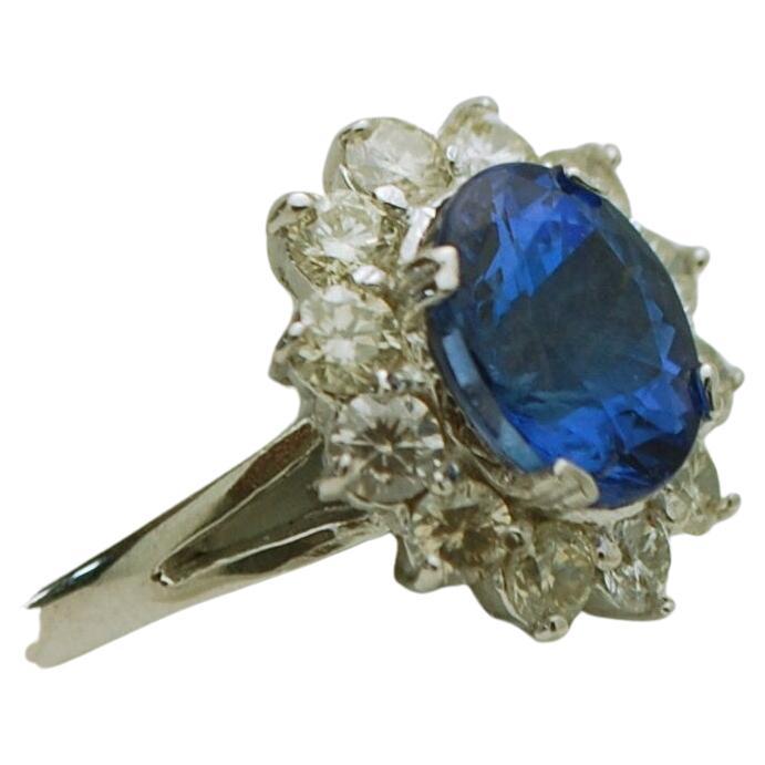 Tanzanite & Diamond cocktail ring platinum