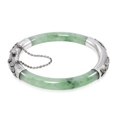 Vintage-Armreif aus einer Edelmetalllegierung mit grünem Jadeit (GIA-Typ A) und Diamanten