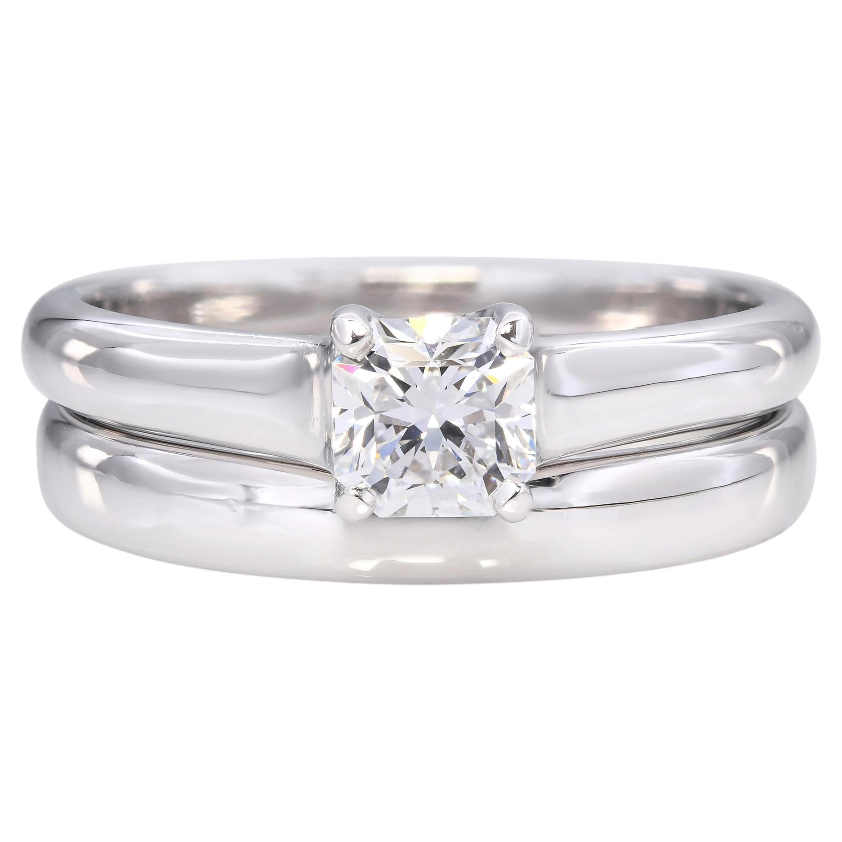 Ensemble Tiffany & Co. composé d'une bague de fiançailles en platine « Lucida » sertie d'un diamant de 0,51 carat et d'une alliance