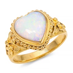 Vintage 24k Yellow Gold Australian Opal Heart Ring