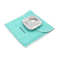 Vintage Tiffany & Co. Cenicero de plata de ley «B» Mono de Makers