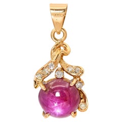 Vintage 18k Yellow Gold Star Ruby and Diamond Pendant