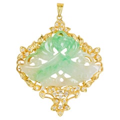Vintage 18k Yellow Gold Carved Jadeite and Diamond Pendant