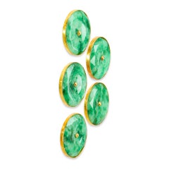 Juego vintage de cinco botones de jadeíta de oro amarillo con dos agujeros