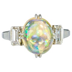 Vintage-Ring aus Platin mit Jelly-Opal und Diamanten