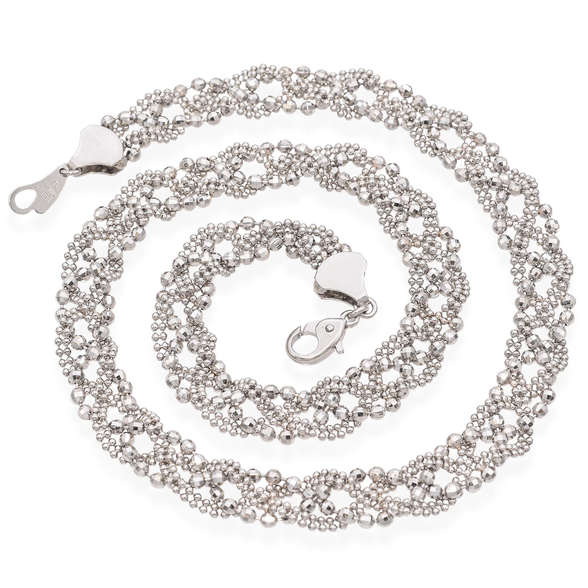 Donna Collana di perline in puro platino con taglio a diamante in vendita