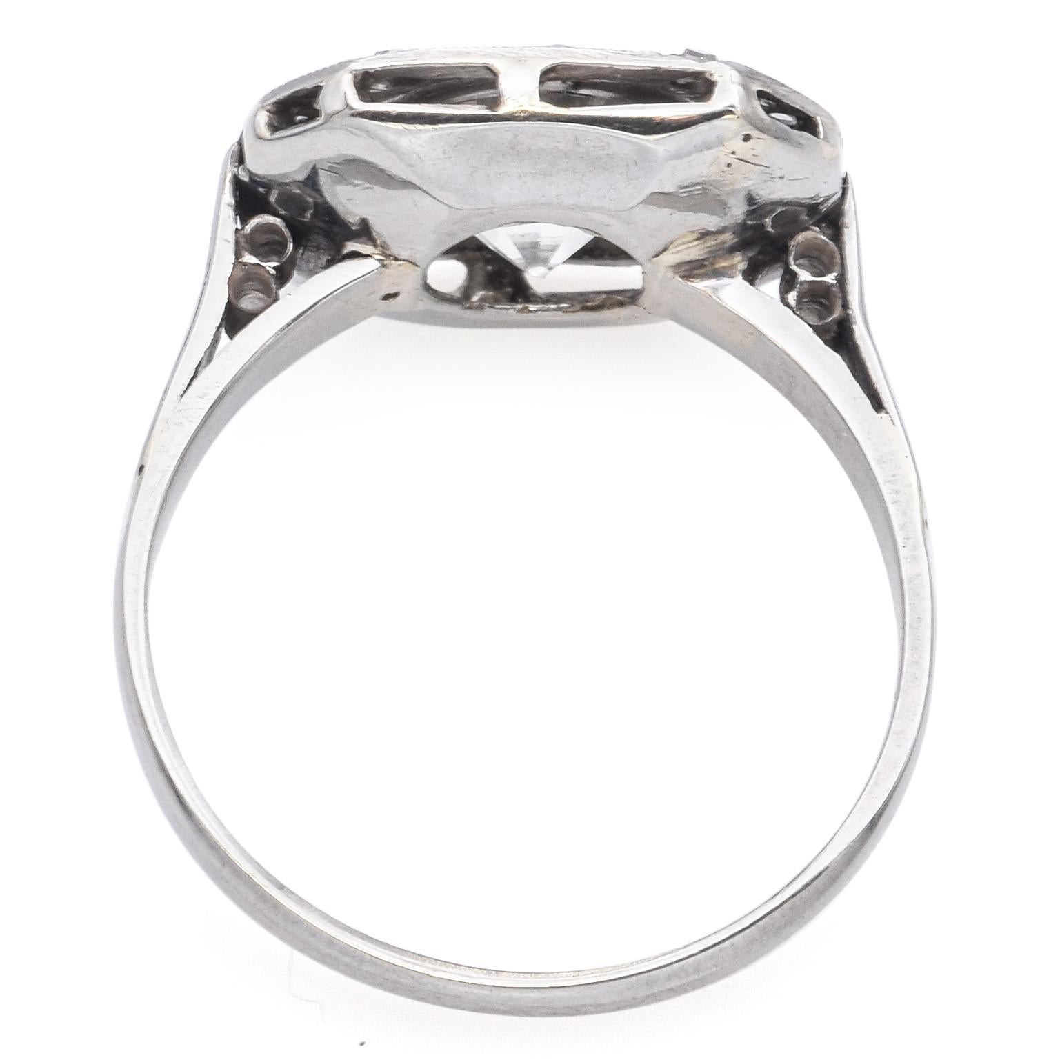 Bague Art déco ancienne en or blanc 18 carats avec diamant taille vieille Europe de 1,46 carat H VS2 certifié GIA en vente 2