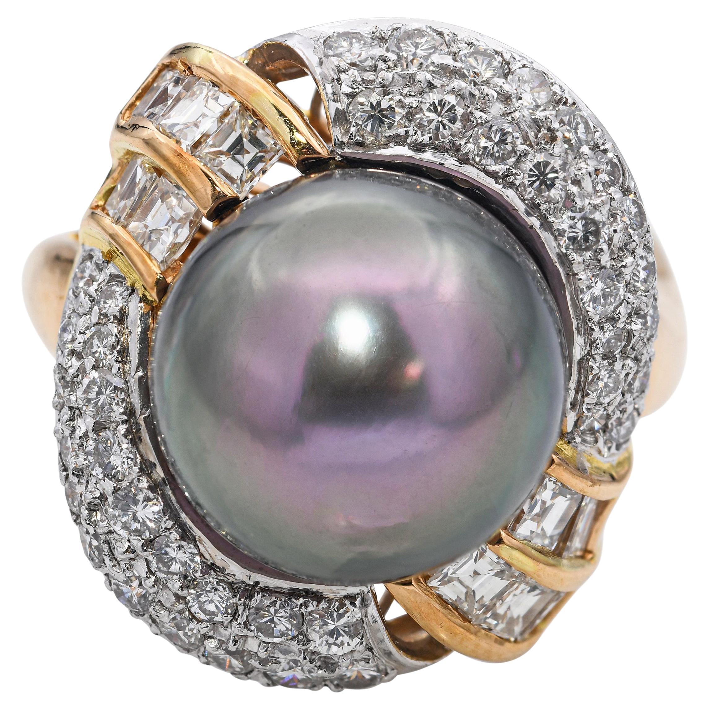Anello con perle di Tahiti e diamanti in oro giallo 18k