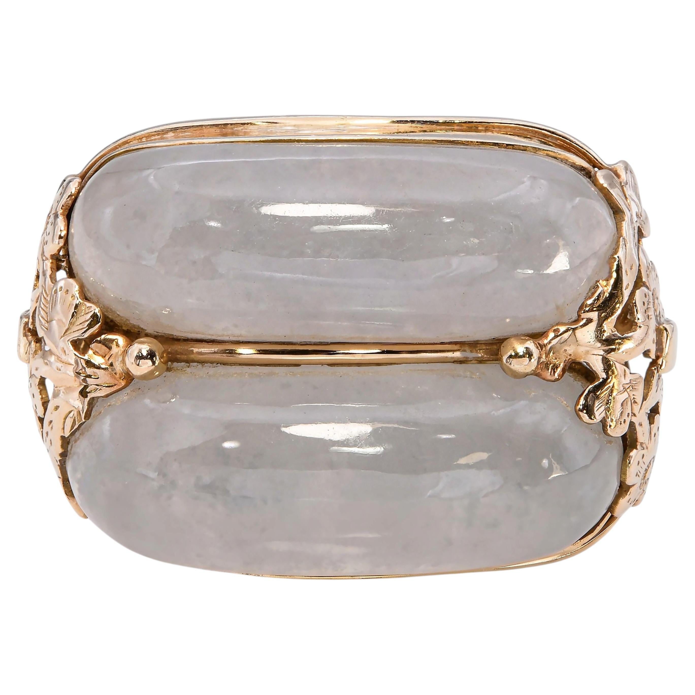 Vintage Ming's Yellow Gold Gray Jade Floral Accented Ring For Sale