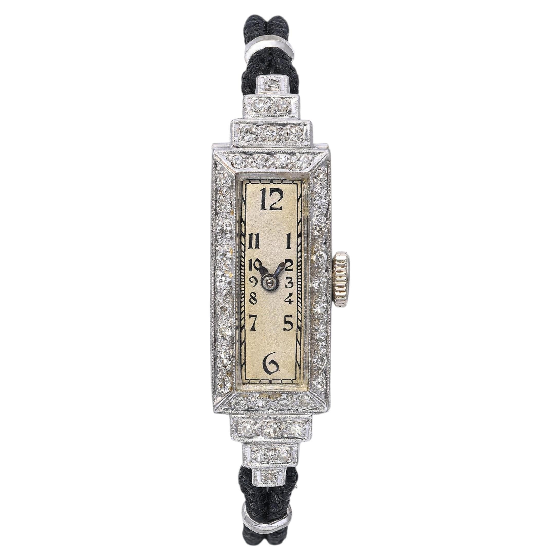 Montre Art déco Belvil 900 en platine et diamants à remontage manuel en vente