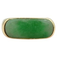 Vintage 14K Yellow Gold Green Jadeite Ring