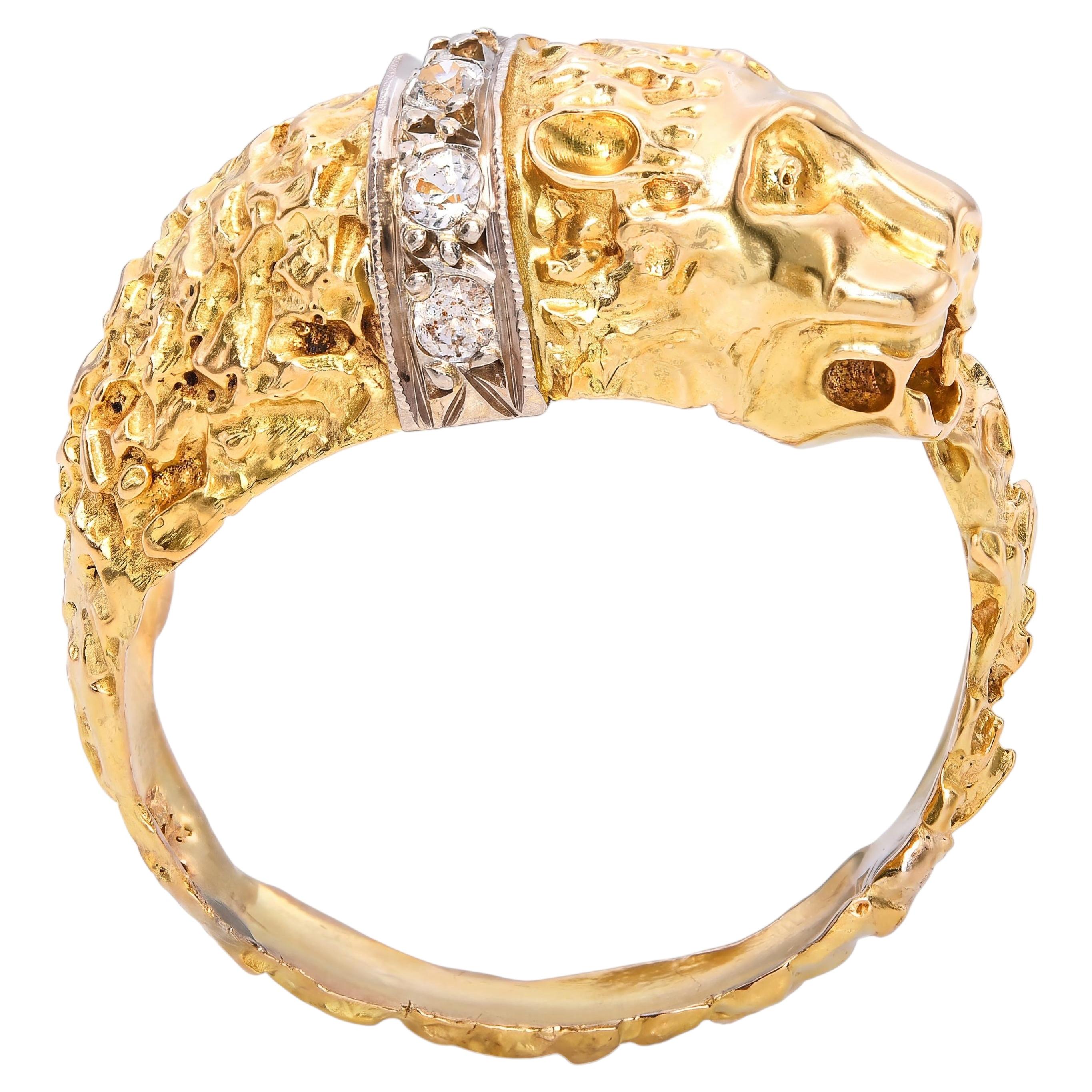 Vintage 18k Yellow Gold Lion Bypass Ring For Sale