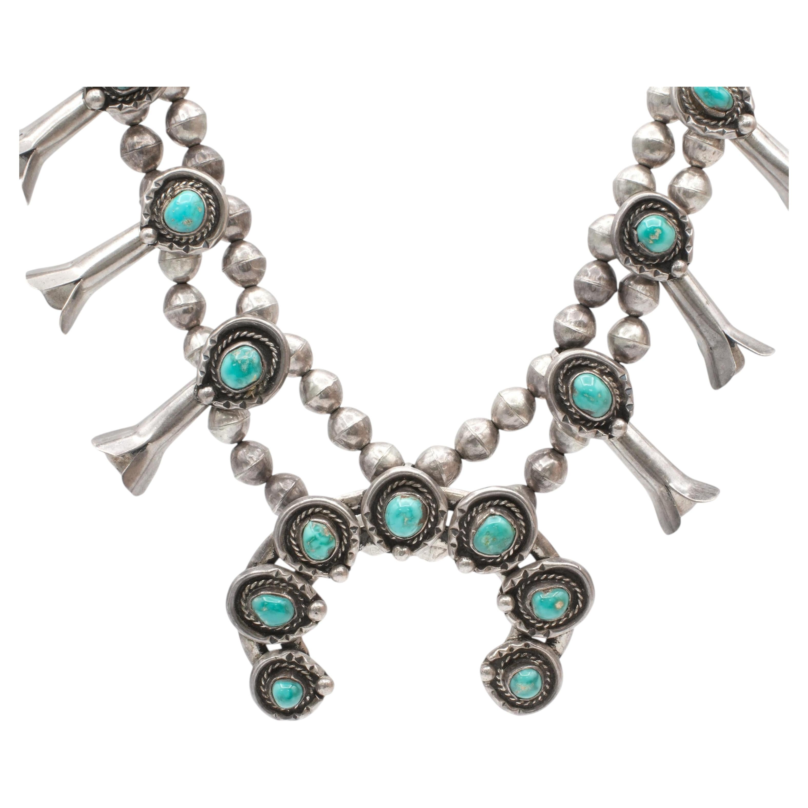 Vintage Southwestern Sterling Silver Turquoise Squash Blossom Necklace en vente