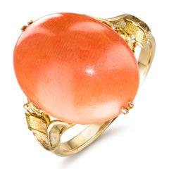Vintage 14k Yellow Gold Coral and Floral Motif Ring