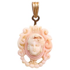 Antique 10k Yellow Gold Carved Conch Shell Female Portrait Pendant