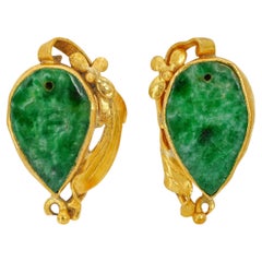 Vintage 20k Yellow Gold Carved Jade Stud Earrings
