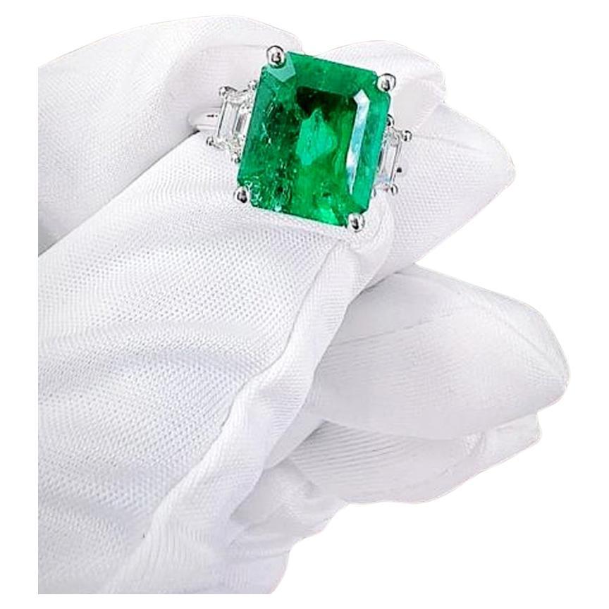 4.75 Carat Natural Mined Emerald GIA Certified Diamond 3 Stone 18KT Ring 