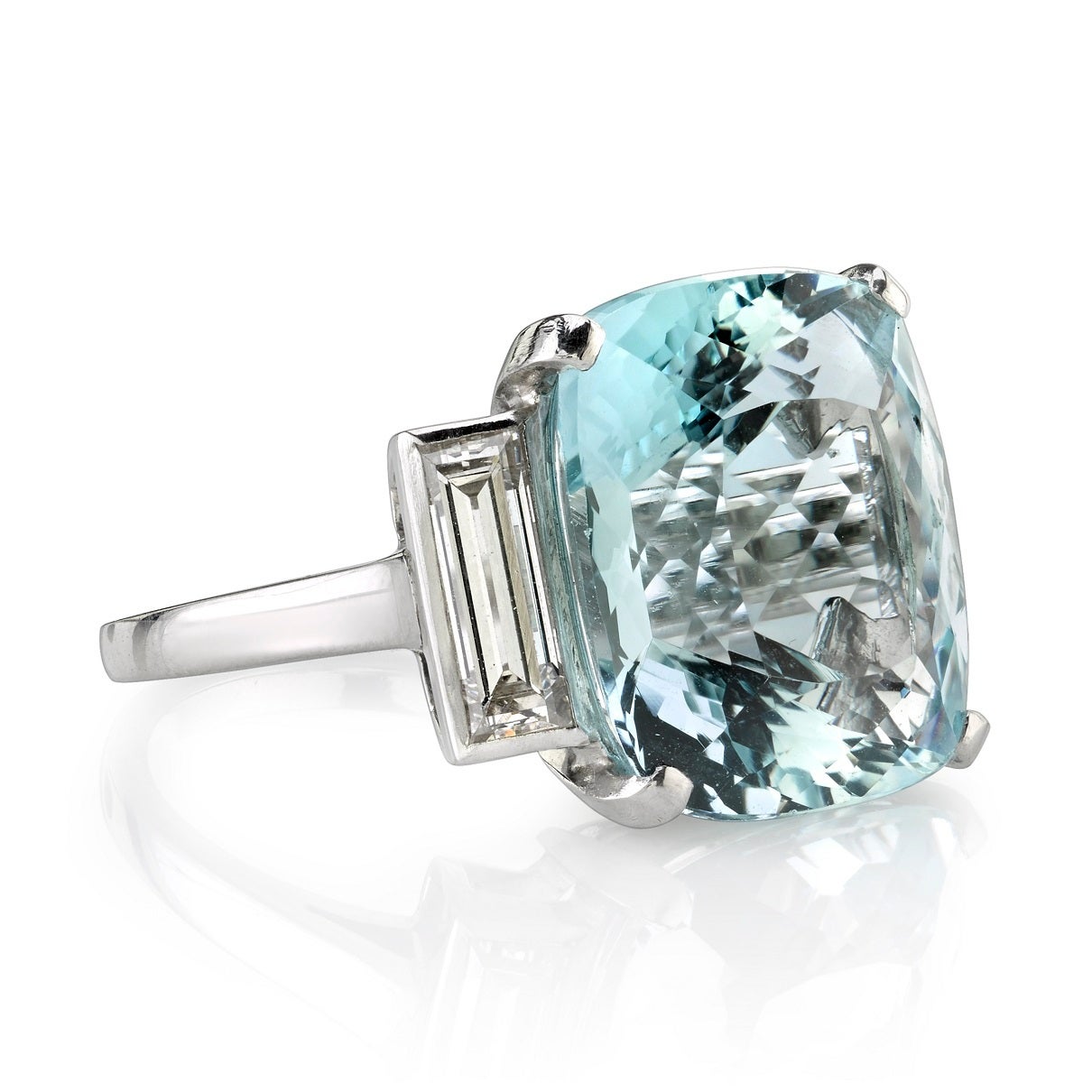Art Deco 10.74 Carat Aquamarine Diamond Platinum Ring