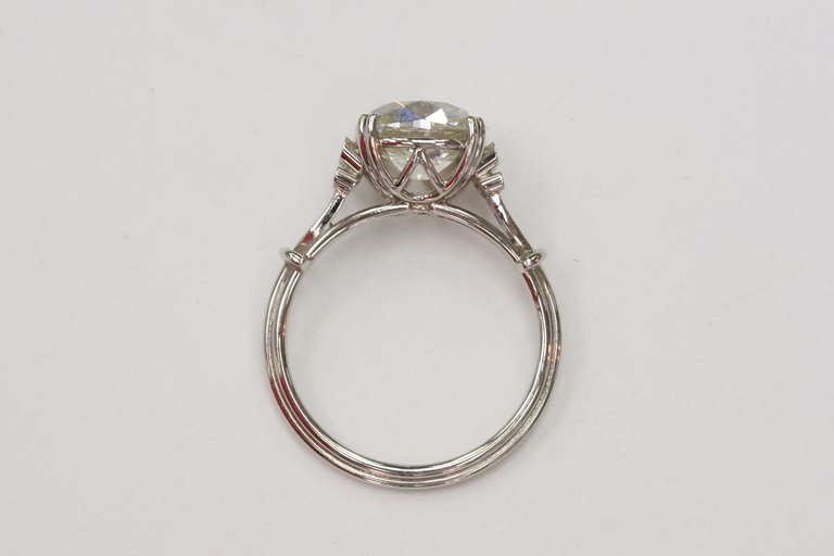 Women's Antique Cushion Cut Diamond Engagement Ring